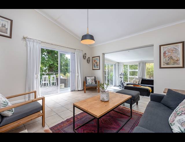 3 BEDROOM SEMI DETACHED RENTED IN SCOTT ESTATE